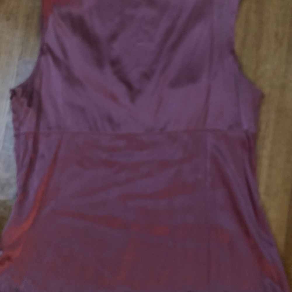 Top - Picture 2 of 3